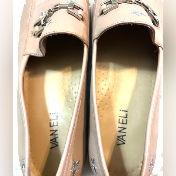 VANELi Nude Tan Leather Buckle Loafers women’s size 8M - Picture 10 of 11